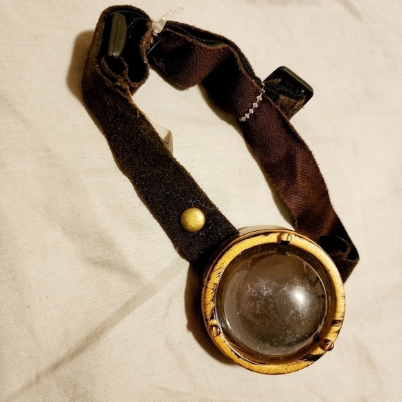 Steampunk Monocle Goggle & Skeleton Cameo Brooch Pin Halloween Costume Cosplay - Picture 4 of 5